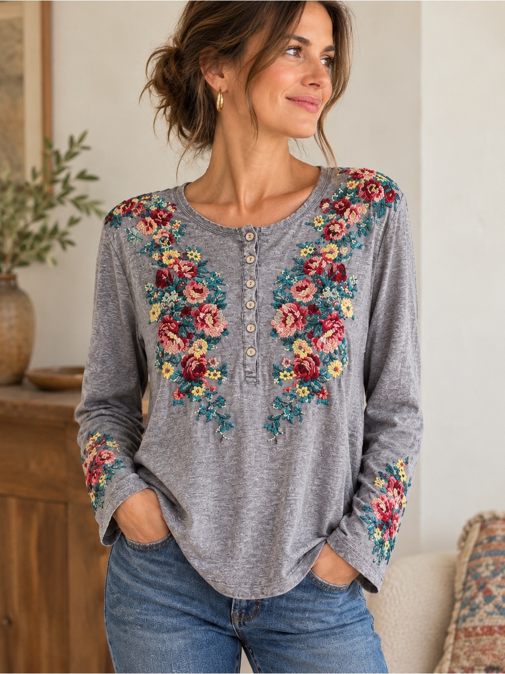 🌸 Sundance Floral Embroidered Henley Top, size Medium 🌸
